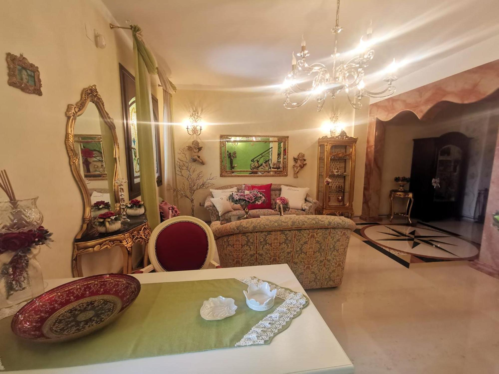 Queen'S Luxurious House Gallipoli Kültér fotó